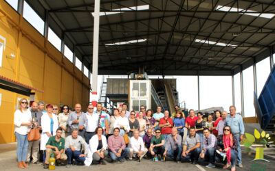 Jóvenes emprendedores de Almería conocen el AOVE Óleo Jarico